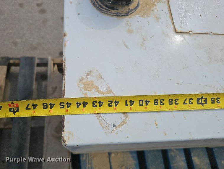 image for item IO9859 (2) fuel tanks