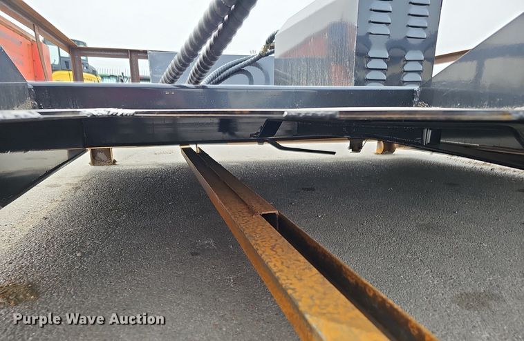 image for item IO9860 2023 Mower King SSRC 72