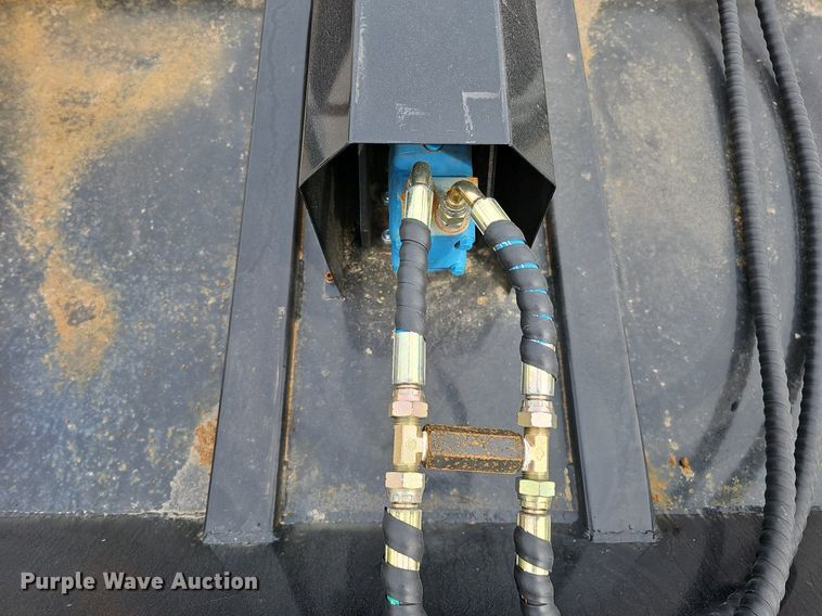 image for item IO9860 2023 Mower King SSRC 72