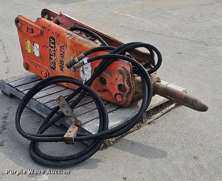 image for item IO9861 Stanley MB-875 breaker