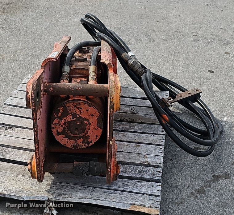 image for item IO9861 Stanley MB-875 breaker