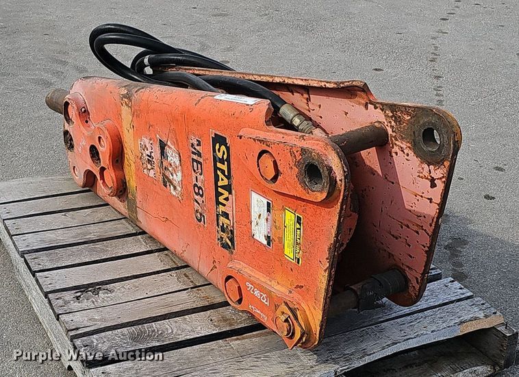 image for item IO9861 Stanley MB-875 breaker