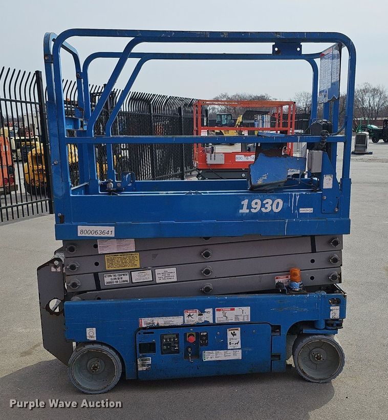 image for item IO9862 Genie 1930 scissor lift
