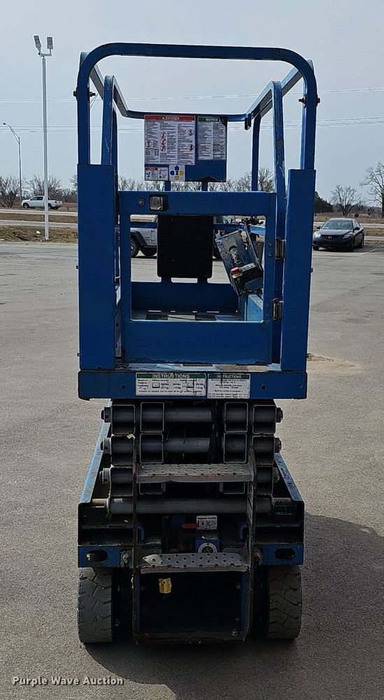 image for item IO9862 Genie 1930 scissor lift