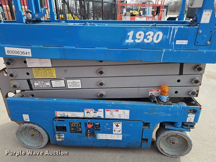 image for item IO9862 Genie 1930 scissor lift