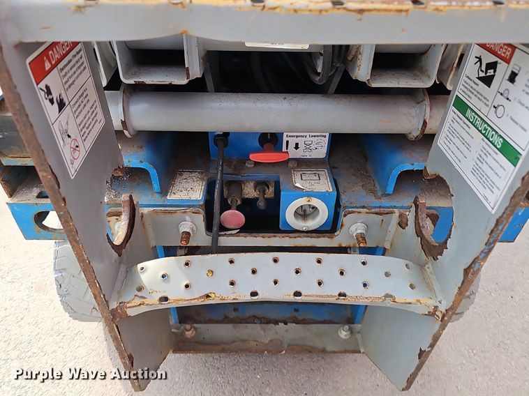 image for item IO9862 Genie 1930 scissor lift