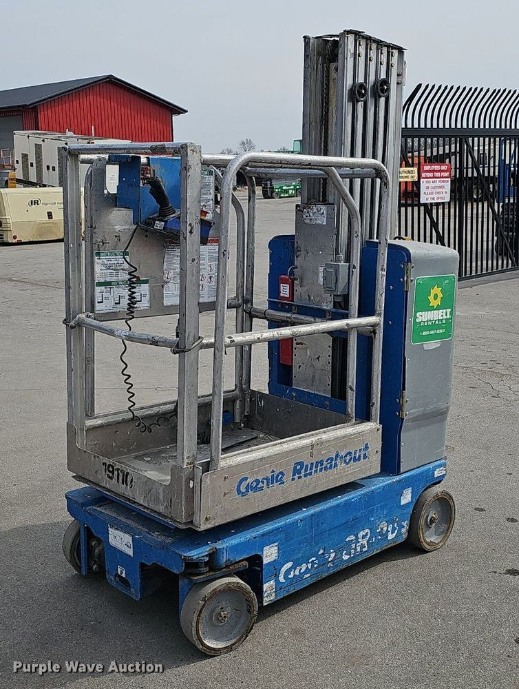 image for item IO9864 2016 Genie GR-20 vertical lift