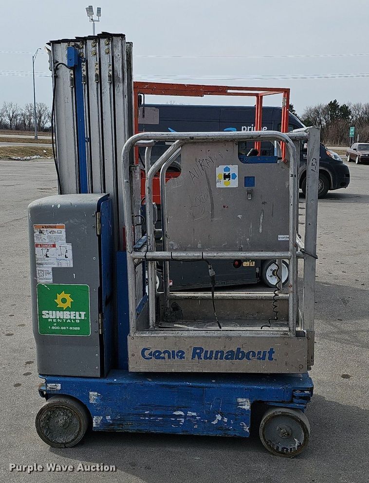 image for item IO9864 2016 Genie GR-20 vertical lift