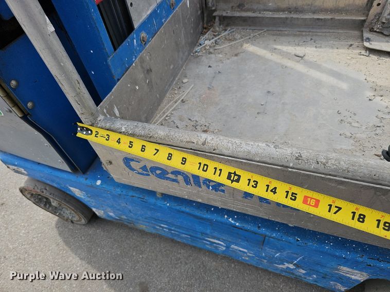 image for item IO9864 2016 Genie GR-20 vertical lift