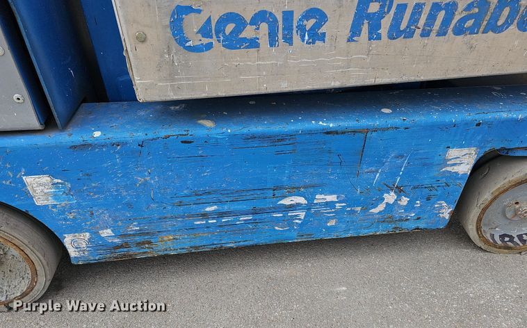 image for item IO9864 2016 Genie GR-20 vertical lift