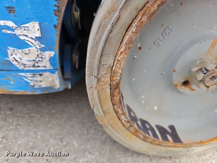 image for item IO9864 2016 Genie GR-20 vertical lift