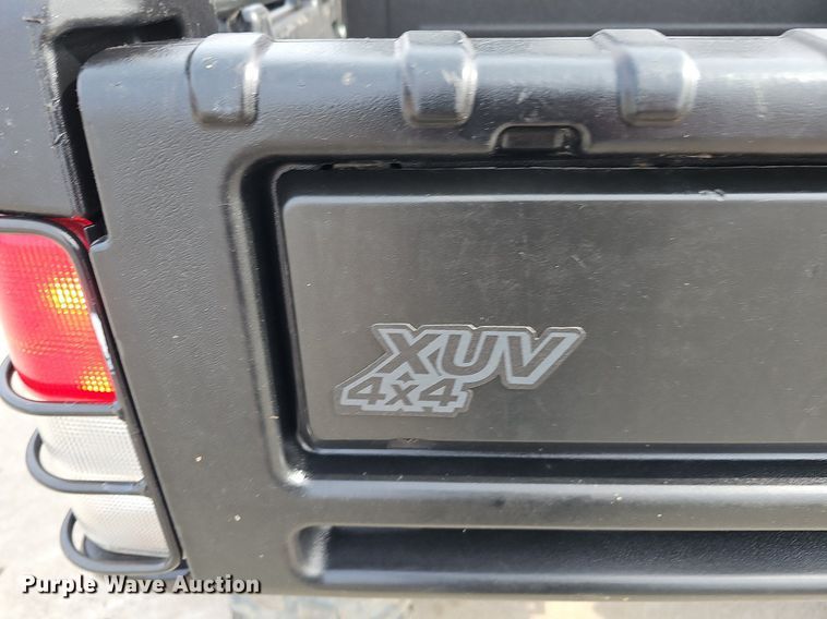 image for item IO9866 2014 John Deere Gator 825e utility vehicle