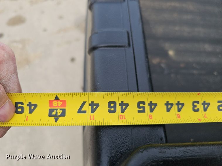 image for item IO9866 2014 John Deere Gator 825e utility vehicle