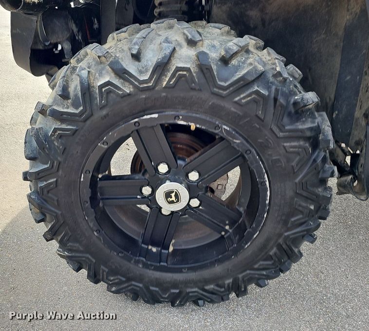 image for item IO9866 2014 John Deere Gator 825e utility vehicle