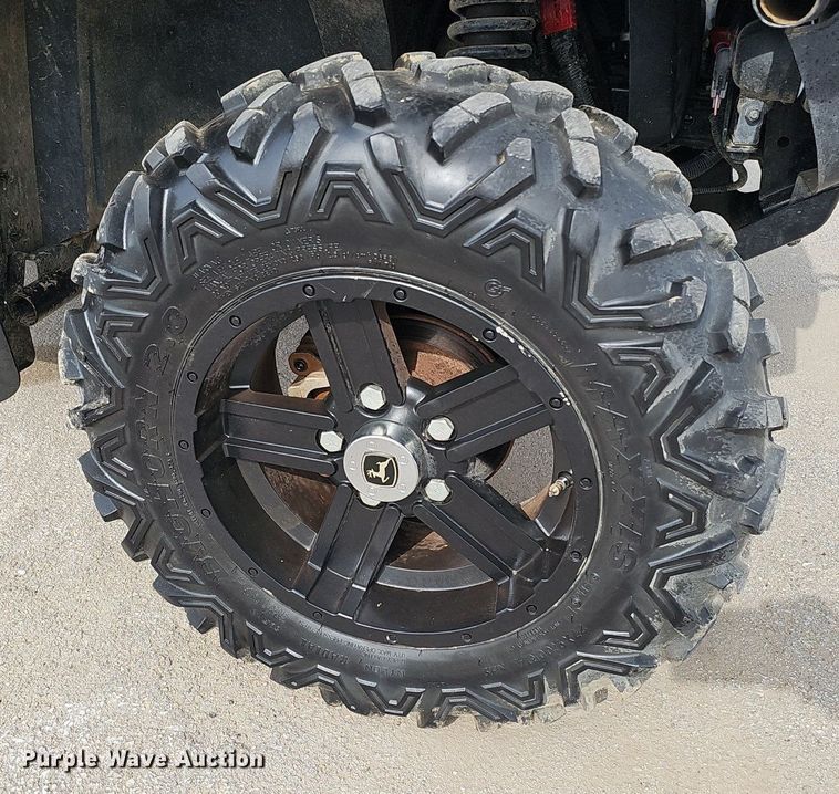 image for item IO9866 2014 John Deere Gator 825e utility vehicle