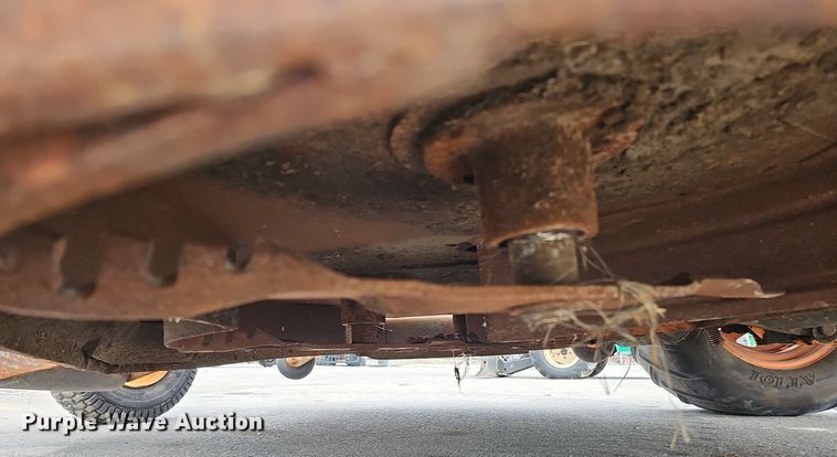 image for item IO9867 Scag STT61A-25CH ZTR lawn mower