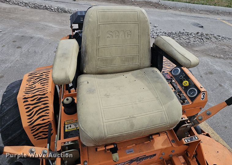 image for item IO9867 Scag STT61A-25CH ZTR lawn mower