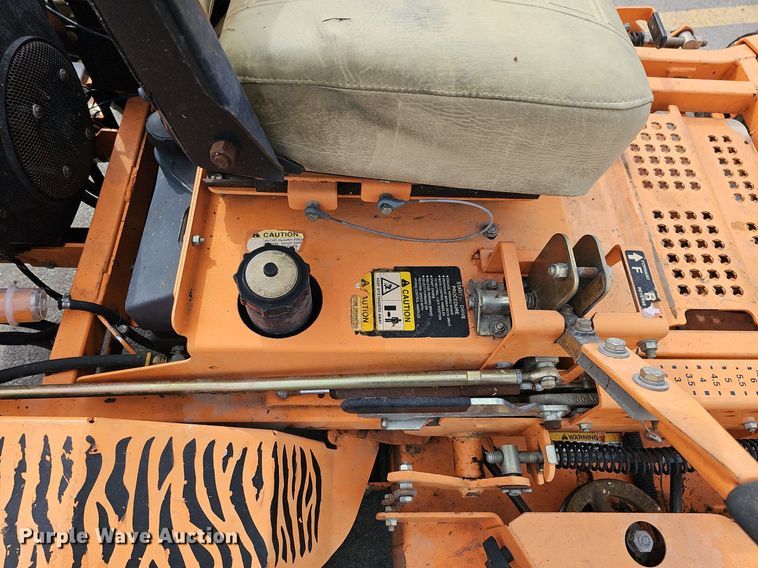 image for item IO9867 Scag STT61A-25CH ZTR lawn mower