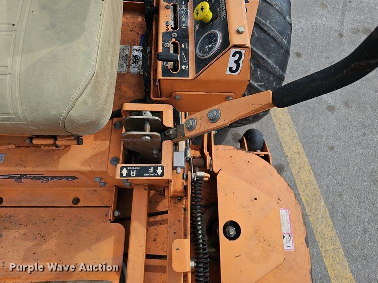 image for item IO9867 Scag STT61A-25CH ZTR lawn mower