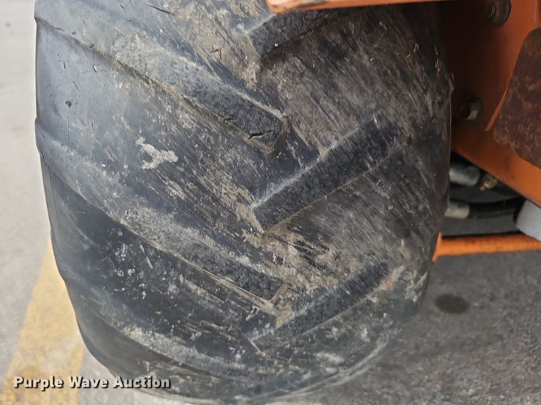 image for item IO9867 Scag STT61A-25CH ZTR lawn mower