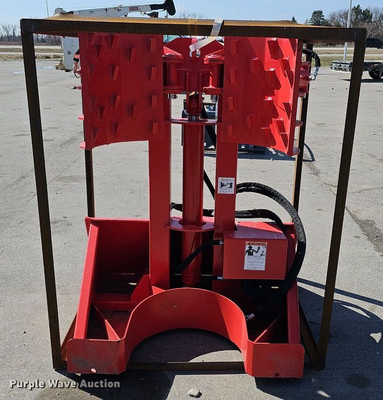 image for item IO9870 2023 Raytree RMPJ28 skid steer pole jack