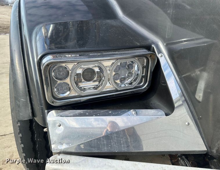 image for item JD9069 2007 Kenworth T800 dump truck