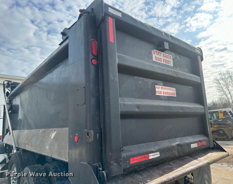 image for item JD9069 2007 Kenworth T800 dump truck