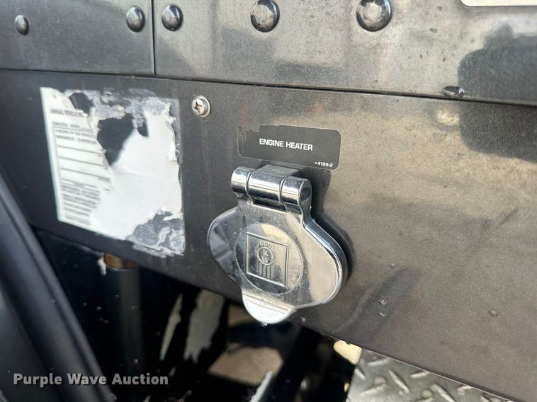 image for item JD9069 2007 Kenworth T800 dump truck