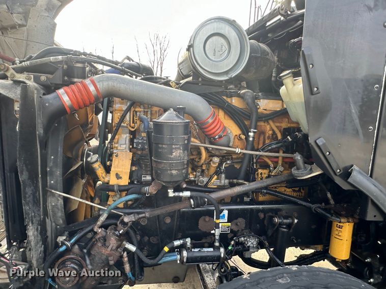 image for item JD9069 2007 Kenworth T800 dump truck