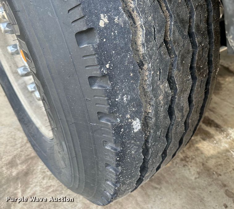 image for item JD9069 2007 Kenworth T800 dump truck