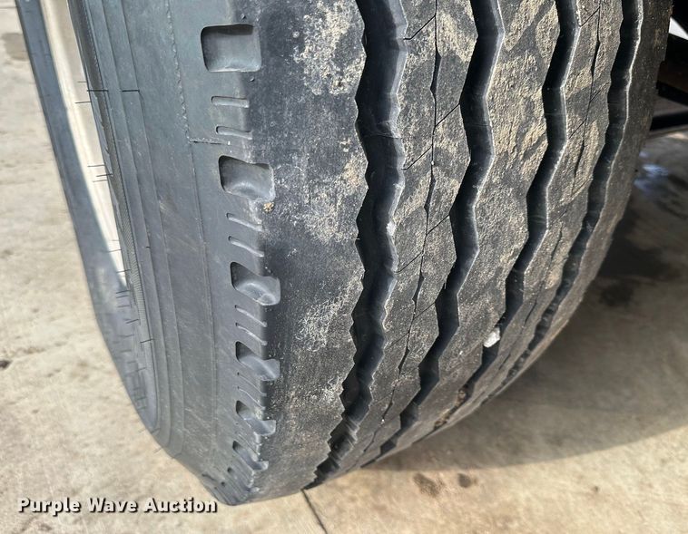 image for item JD9069 2007 Kenworth T800 dump truck