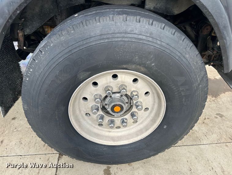 image for item JD9069 2007 Kenworth T800 dump truck