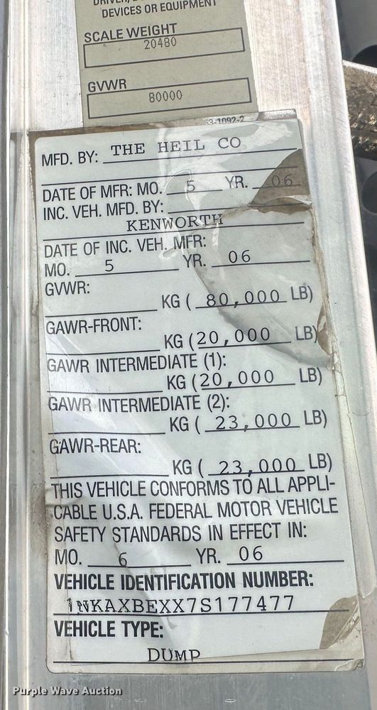 image for item JD9069 2007 Kenworth T800 dump truck