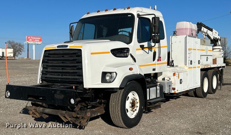image for item KH9659 2014 Freightliner  108SD utility / service truck