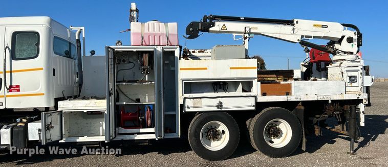 image for item KH9659 2014 Freightliner  108SD utility / service truck