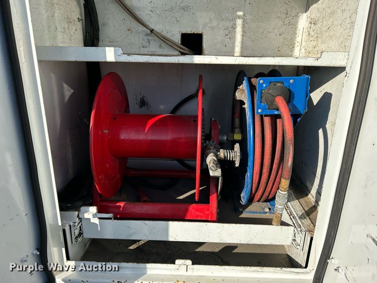 image for item KH9659 2014 Freightliner  108SD utility / service truck