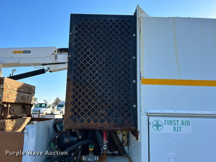 image for item KH9659 2014 Freightliner  108SD utility / service truck