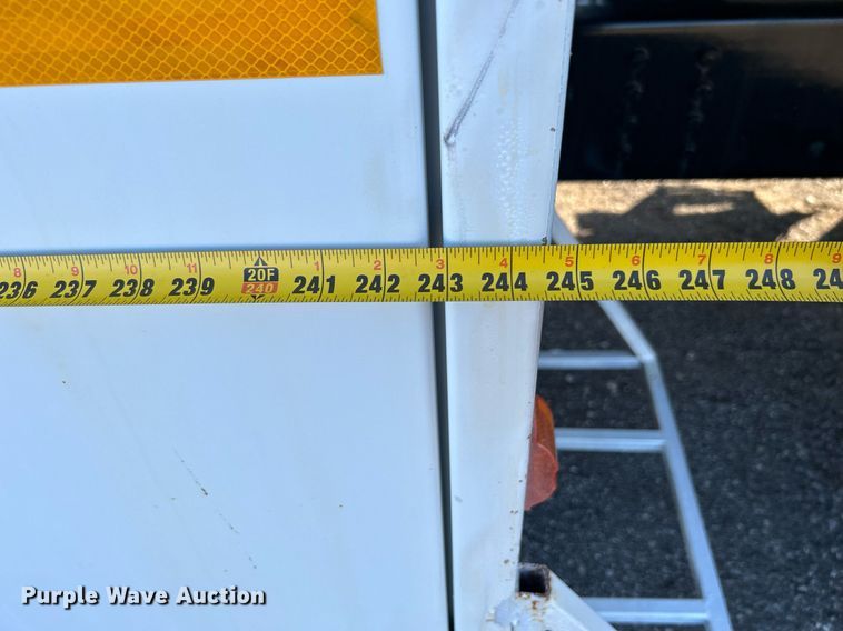 image for item KH9659 2014 Freightliner  108SD utility / service truck