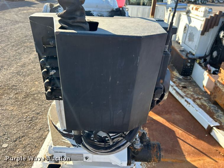 image for item KH9659 2014 Freightliner  108SD utility / service truck