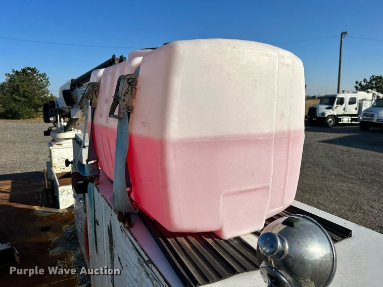 image for item KH9659 2014 Freightliner  108SD utility / service truck