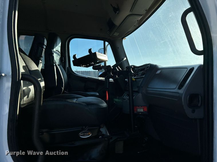 image for item KH9659 2014 Freightliner  108SD utility / service truck