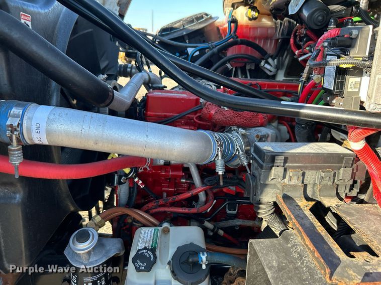 image for item KH9659 2014 Freightliner  108SD utility / service truck