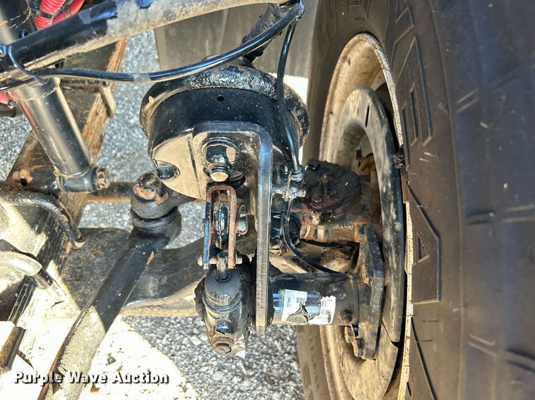 image for item KH9659 2014 Freightliner  108SD utility / service truck