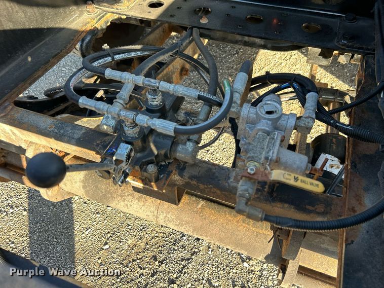 image for item KH9659 2014 Freightliner  108SD utility / service truck