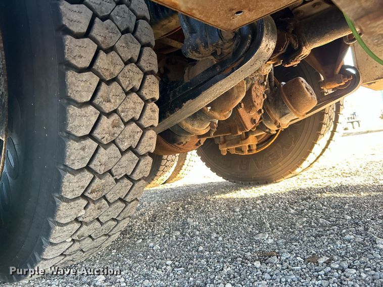 image for item KH9659 2014 Freightliner  108SD utility / service truck