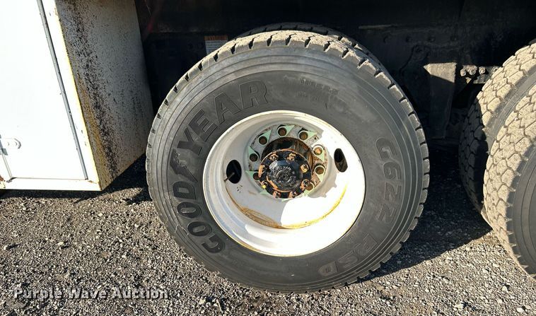 image for item KH9659 2014 Freightliner  108SD utility / service truck