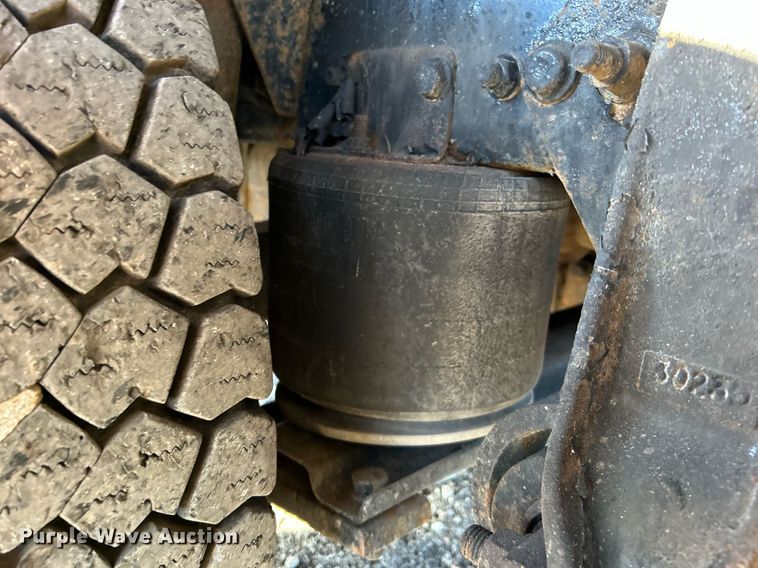 image for item KH9659 2014 Freightliner  108SD utility / service truck