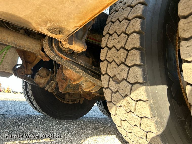 image for item KH9659 2014 Freightliner  108SD utility / service truck