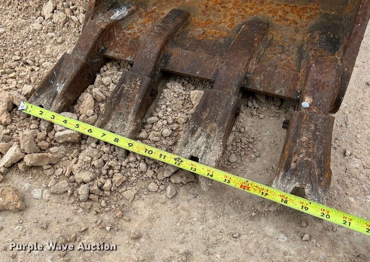 image for item KV9802 2001 Case 580M backhoe