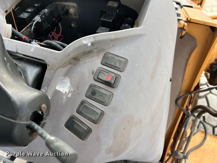 image for item KV9802 2001 Case 580M backhoe